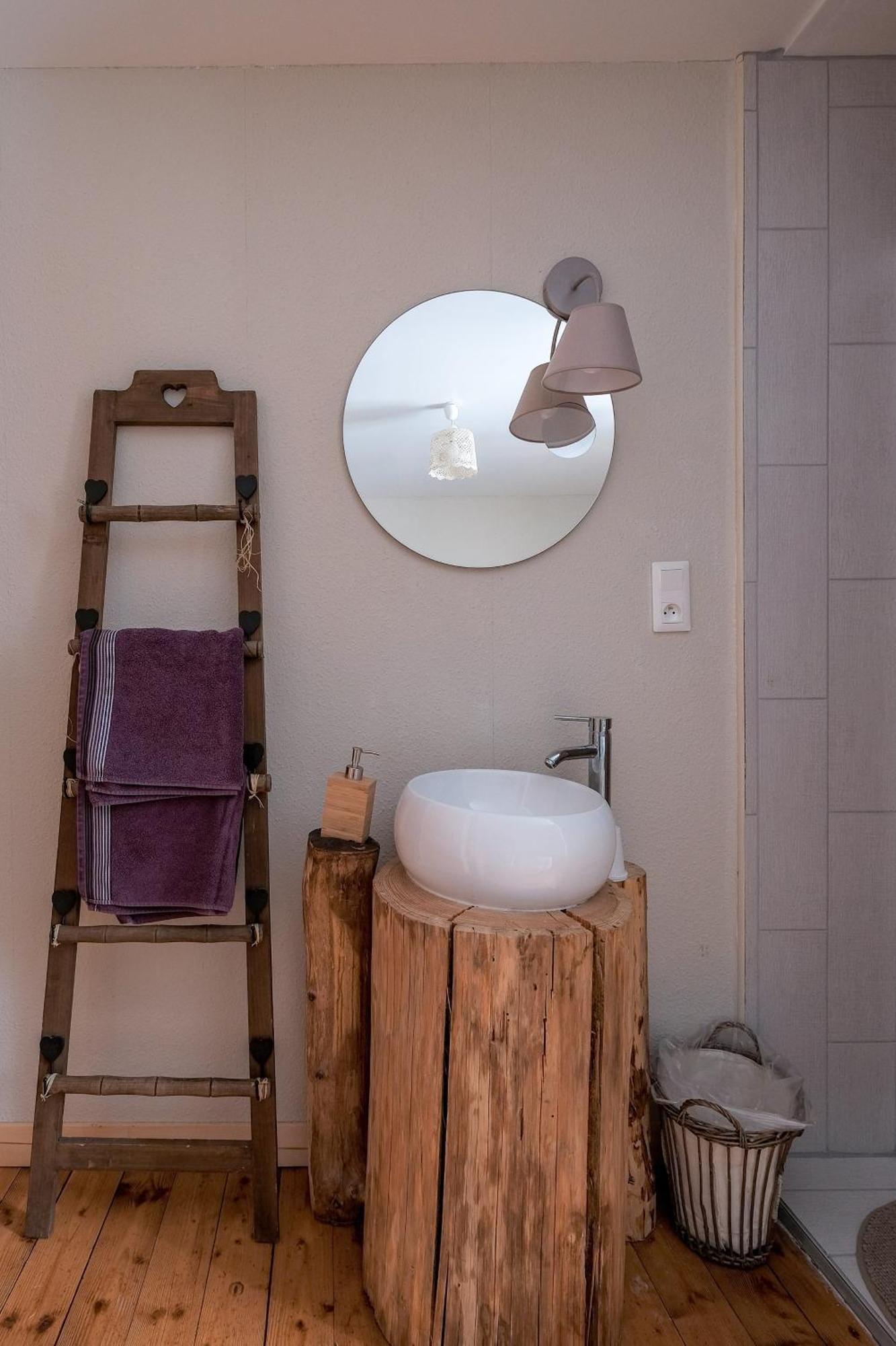 Les Iris Chambres D'Hote Niedermorschwihr Luaran gambar